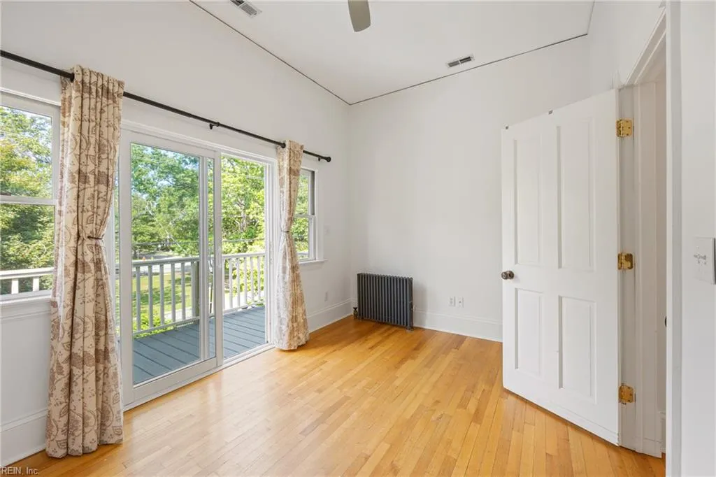 Norfolk, Virginia 23507, United States, 4 Bedrooms Bedrooms, ,5 BathroomsBathrooms,Residential,Active,143587