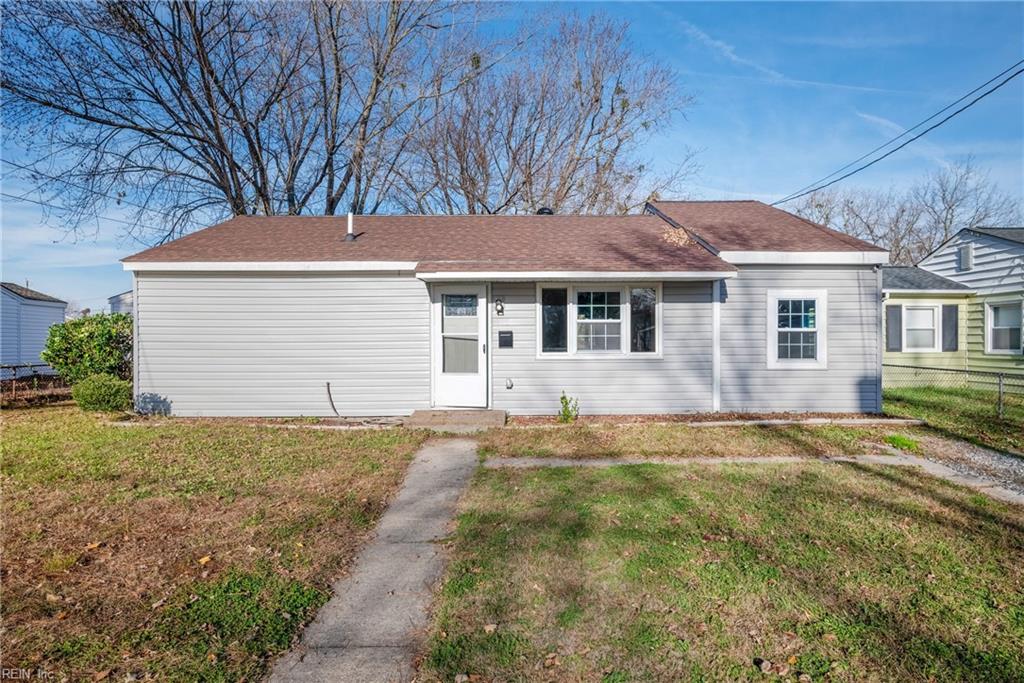 Photo of 1915 Kensington Drive, Hampton, VA 23663 (MLS # 10659366)