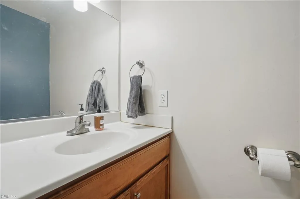 Virginia Beach, Virginia 23464, United States, 3 Bedrooms Bedrooms, ,2 BathroomsBathrooms,Residential,Active,103290