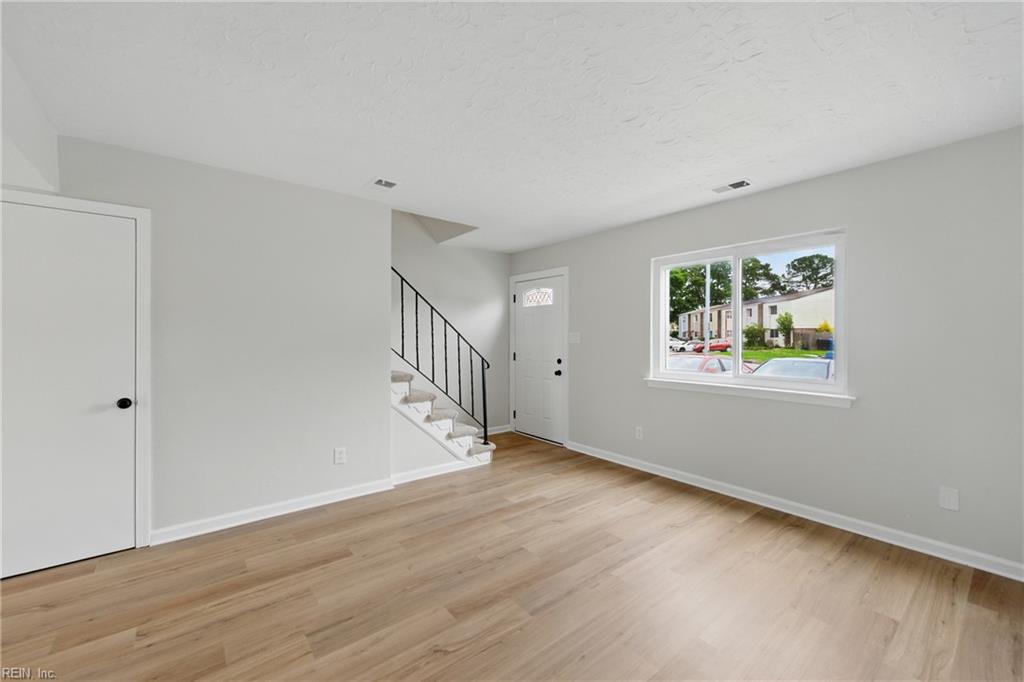 1268 Green Cedar LN