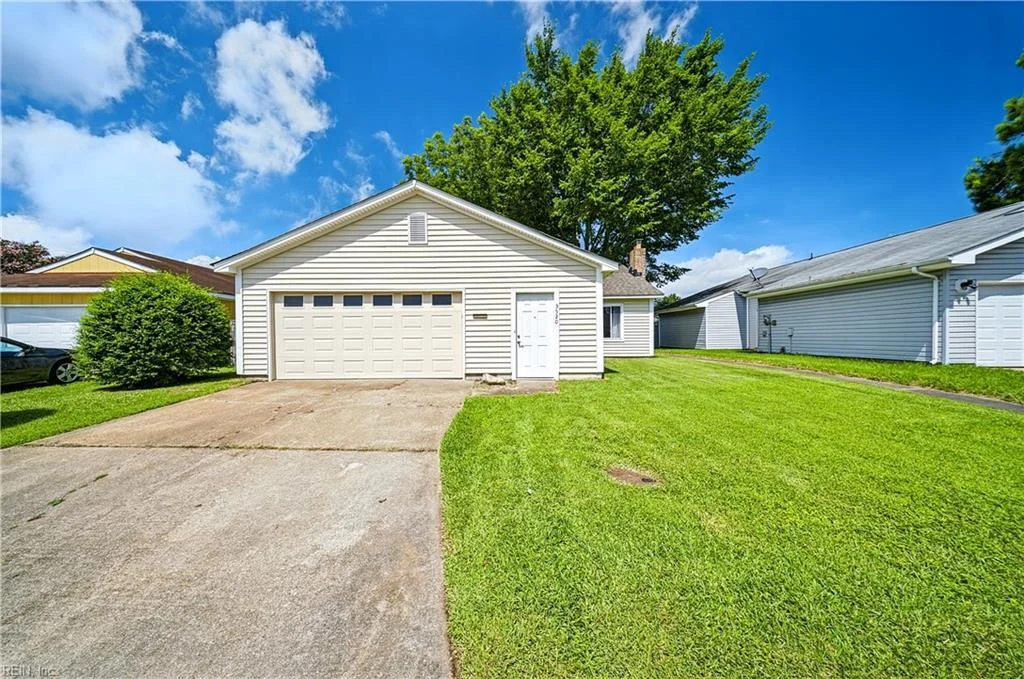 3520 Daisy Crescent