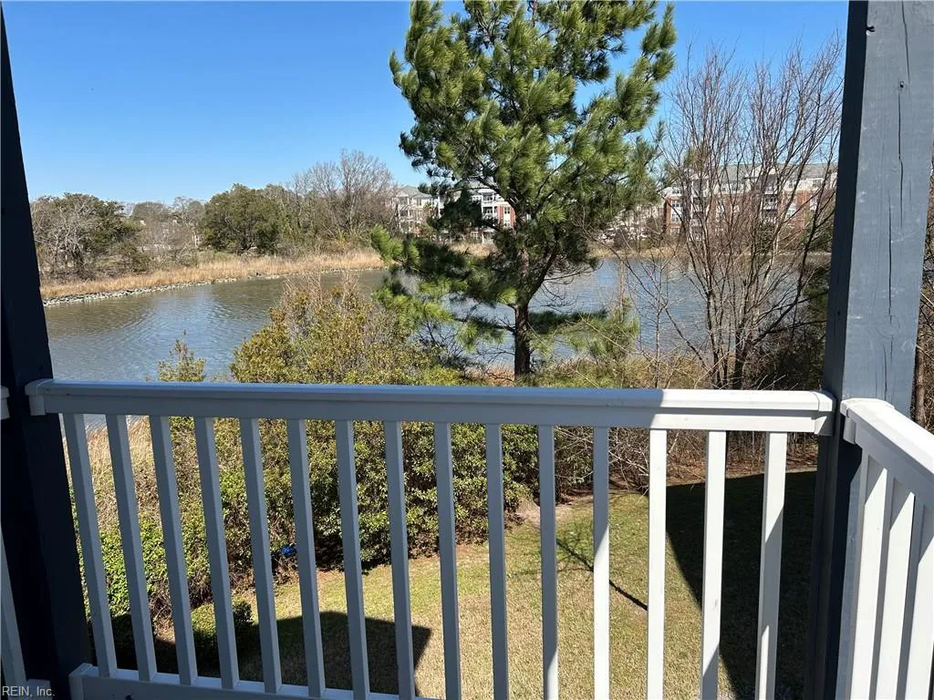 Norfolk, Virginia 23508, United States, 1 Bedroom Bedrooms, ,1 BathroomBathrooms,Residential,Active,211838