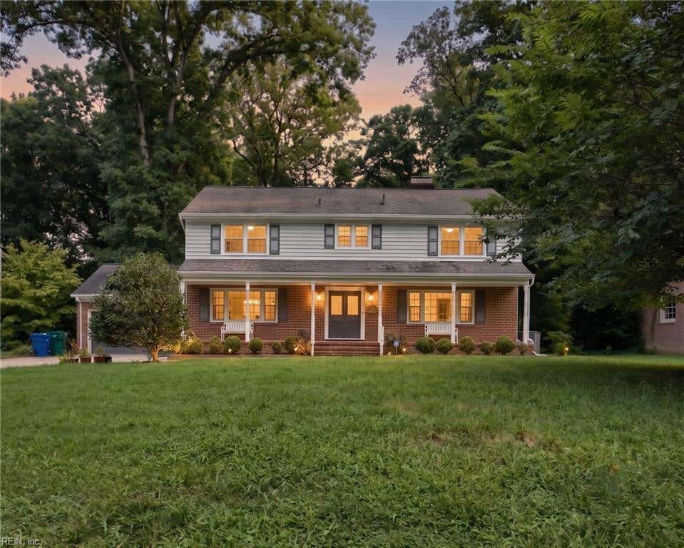 Photo of 116 Stonewall Place, Newport News, VA 23606 (MLS # 10645958)