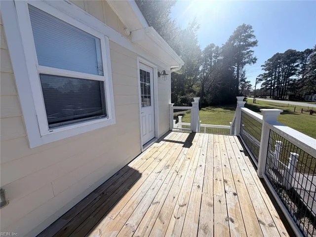 298 Waterlily Road, photo 5 of 40