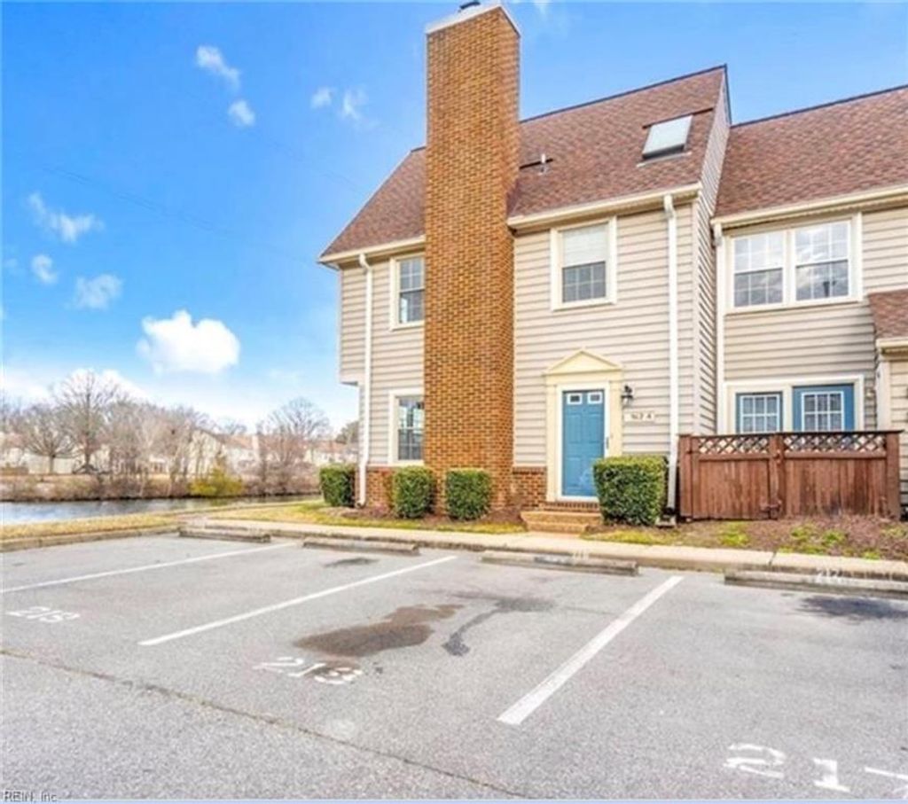 Photo of 912 Saint Andrews Reach #A, Chesapeake, VA 23320 (MLS # 10636280)