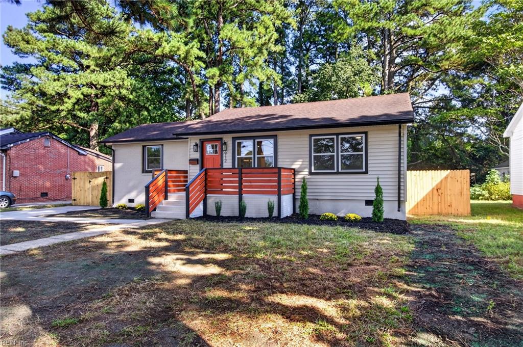 Photo of 912 Tazewell Street, Portsmouth, VA 23701 (MLS # 10655788)