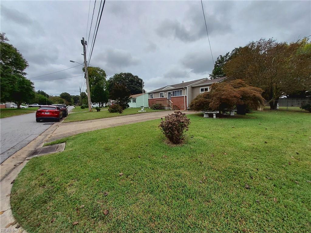 Photo of 153 WAVERLY Drive, Virginia Beach, VA 23452 (MLS # 10657162)
