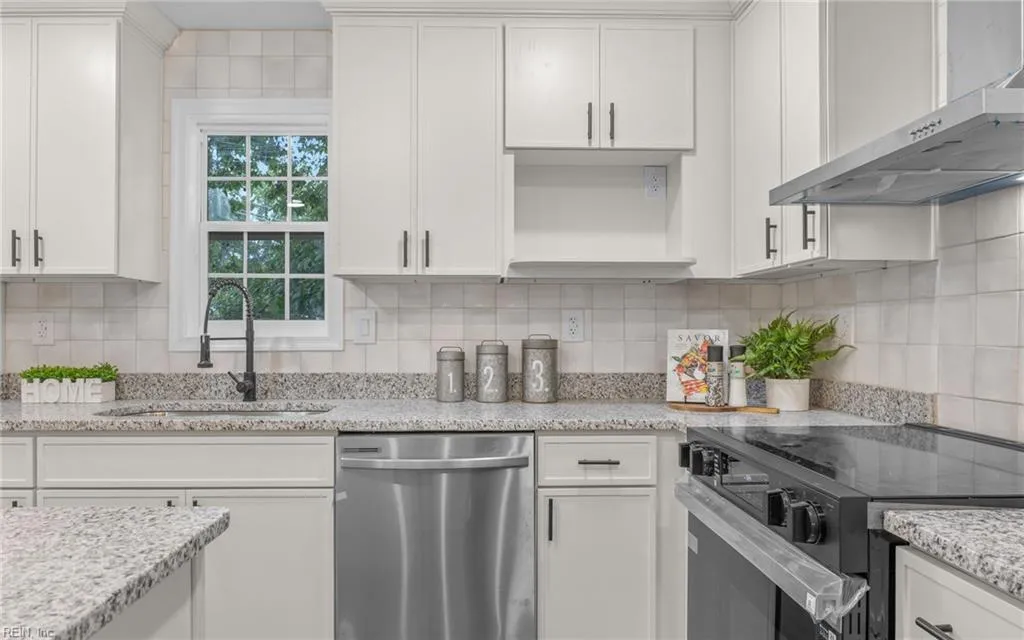 Norfolk, Virginia 23518, United States, 4 Bedrooms Bedrooms, ,3 BathroomsBathrooms,Residential,Active,220610