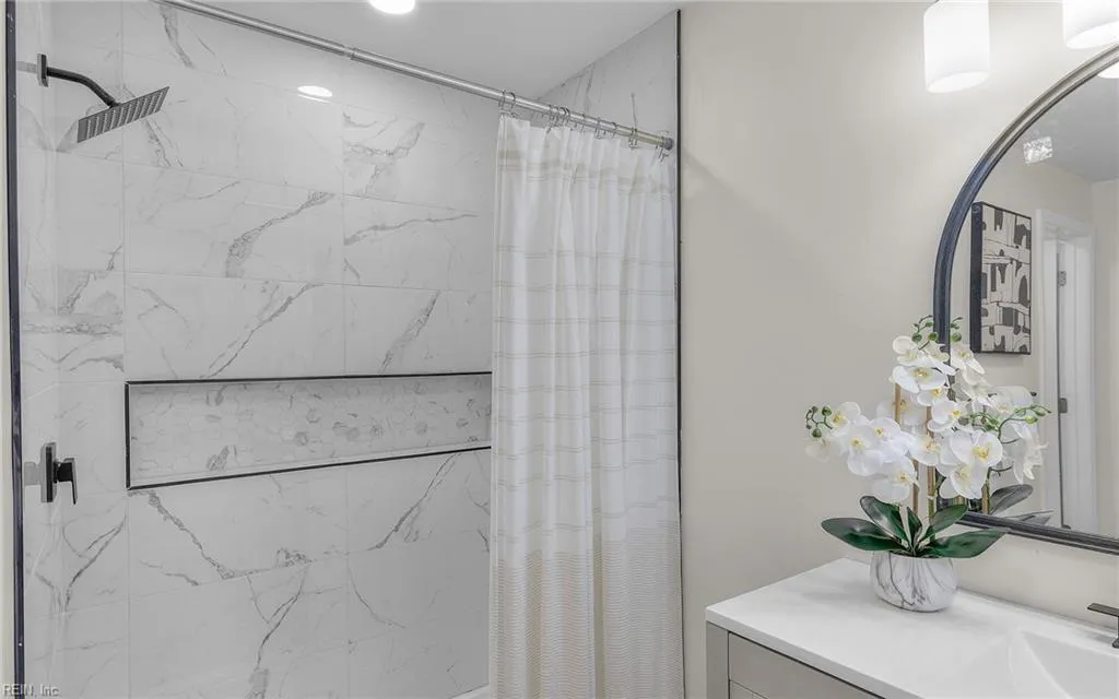 Norfolk, Virginia 23518, United States, 4 Bedrooms Bedrooms, ,3 BathroomsBathrooms,Residential,Active,220610