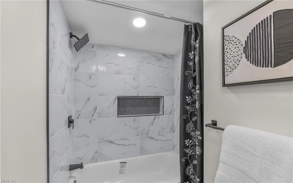 Norfolk, Virginia 23518, United States, 4 Bedrooms Bedrooms, ,3 BathroomsBathrooms,Residential,Active,220610