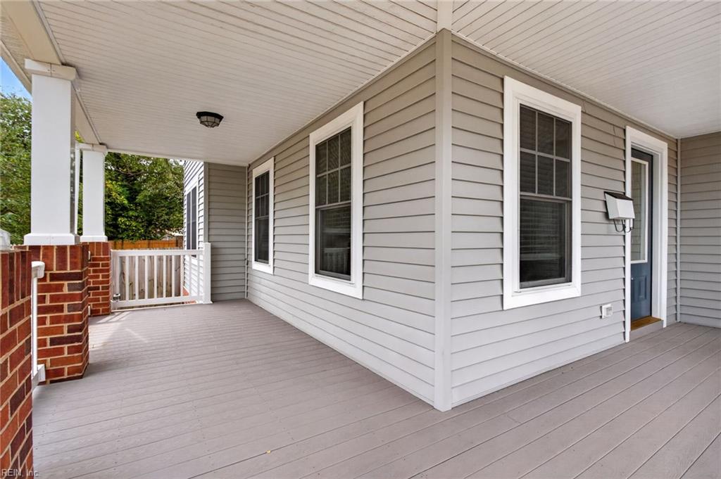 Photo of 815 W Queen Street, Hampton, VA 23669 (MLS # 10656672)