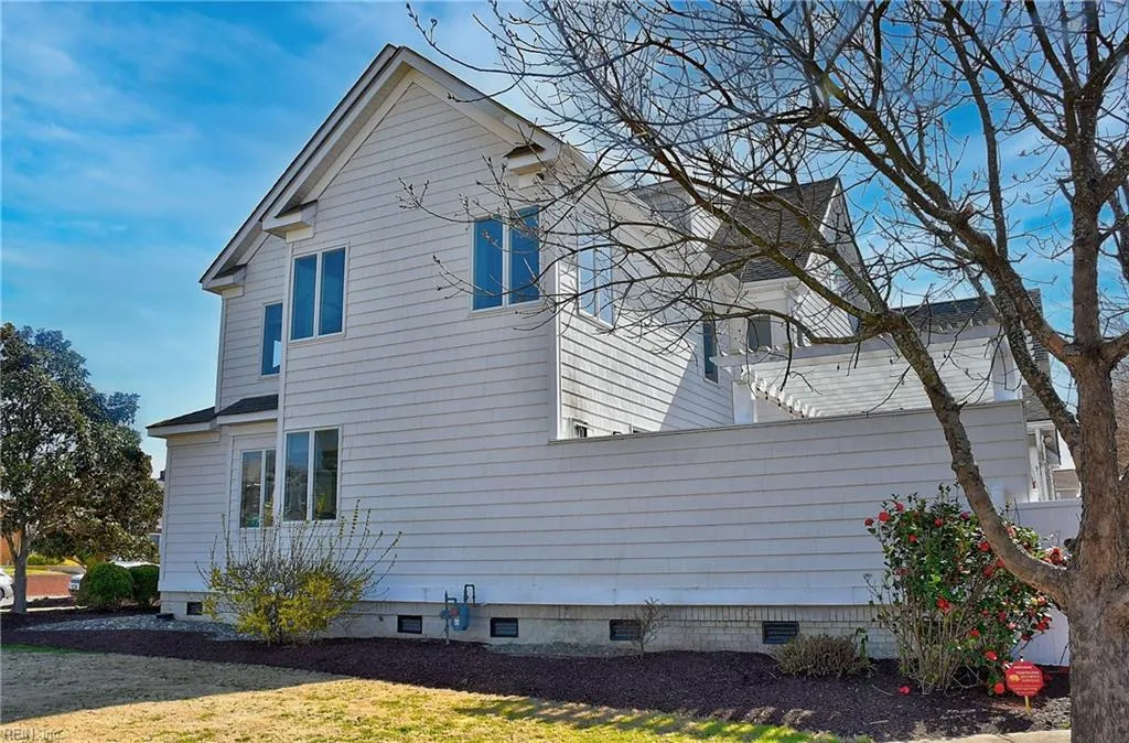 Virginia Beach, Virginia 23455, United States, 7 Bedrooms Bedrooms, ,4 BathroomsBathrooms,Residential,Active,101396