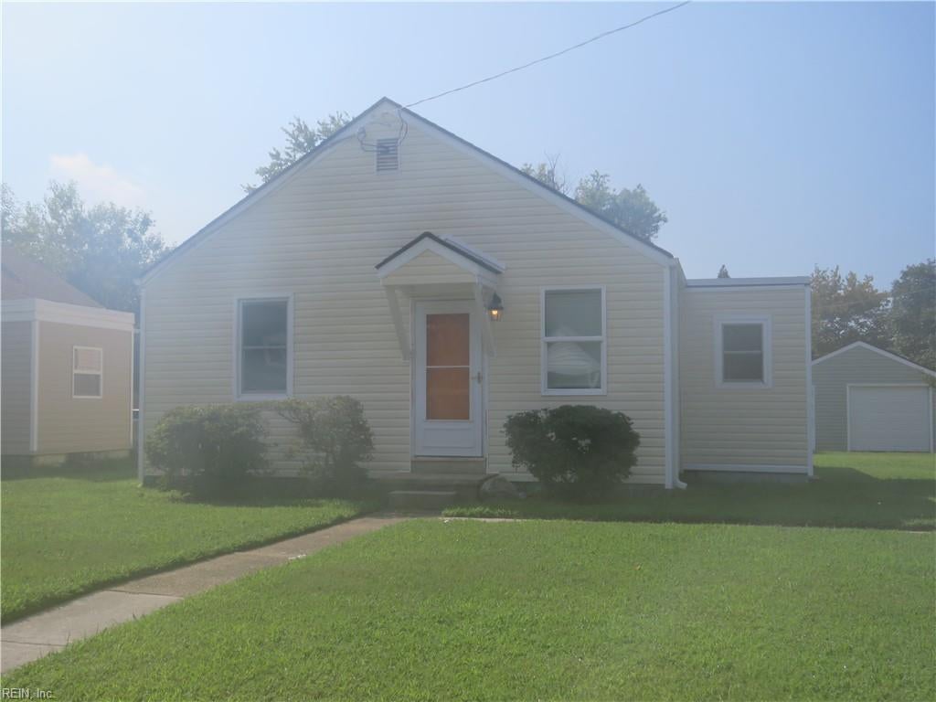 Photo of 6665 Hudson Avenue, Norfolk, VA 23502 (MLS # 10652163)