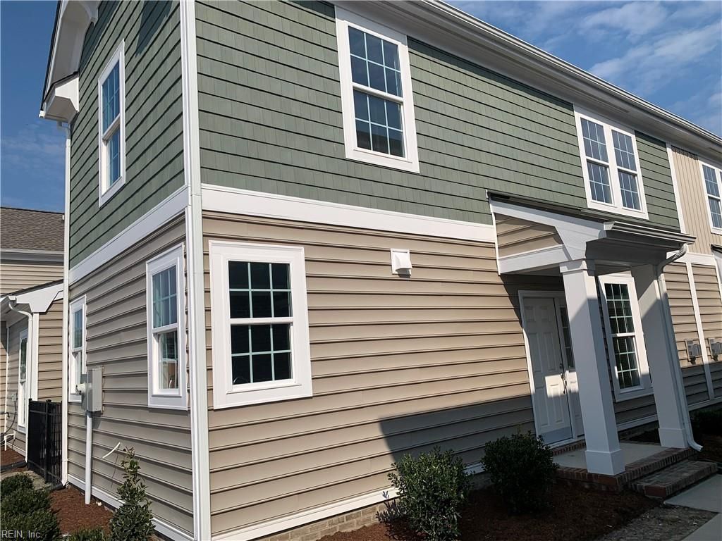 Photo of 1014 Robinson Road #8A, Suffolk, VA 23434 (MLS # 10623077)