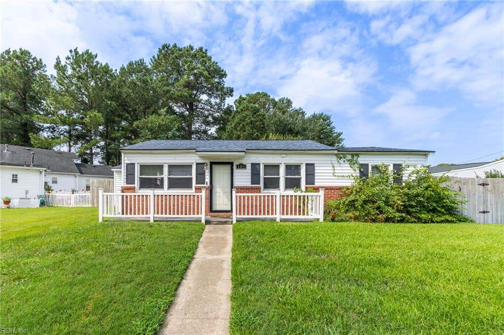 Photo of 109 Avondale Road, Portsmouth, VA 23701 (MLS # 10645536)