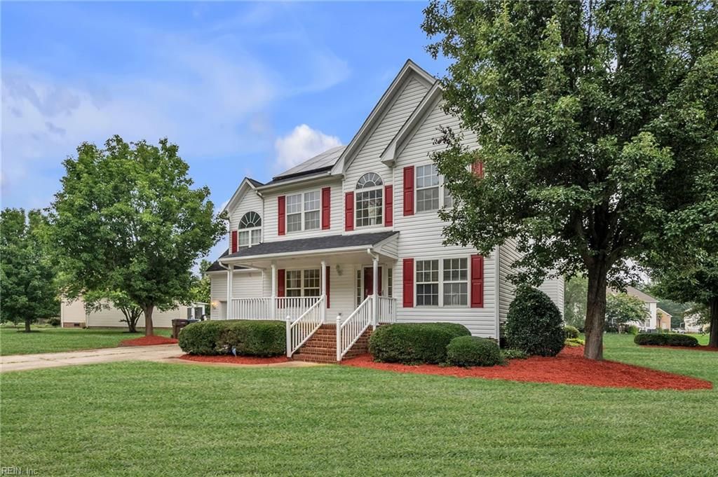 Photo of 1311 Piedmont Arch, Chesapeake, VA 23320 (MLS # 10645016)