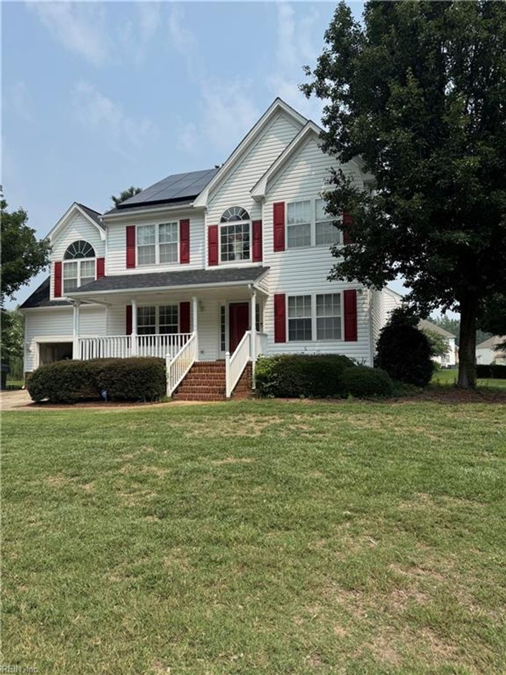 Photo of 1311 Piedmont Arch, Chesapeake, VA 23320 (MLS # 10645016)