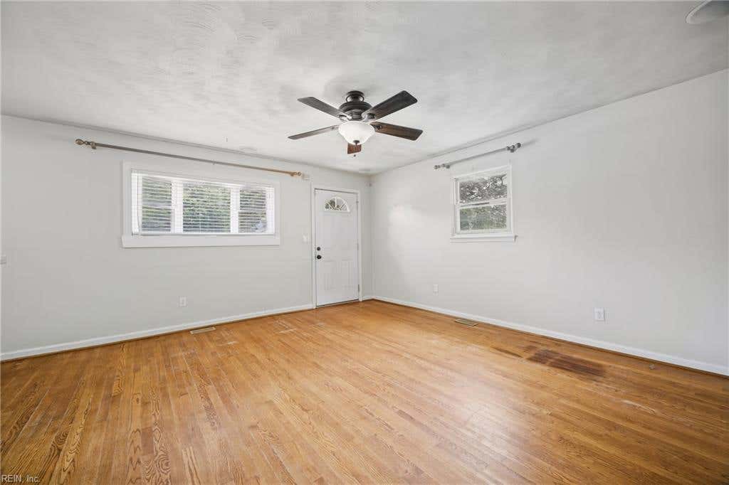 Photo of 312 S Curry Street, Hampton, VA 23663 (MLS # 10641828)