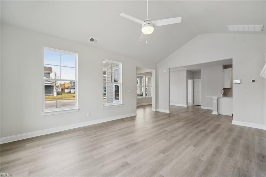 2142 Edwin DR