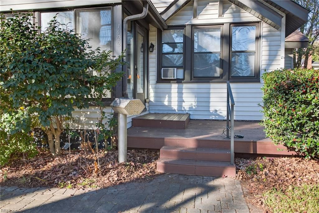 Photo of 1622 Melrose Parkway, Norfolk, VA 23508 (MLS # 10614146)