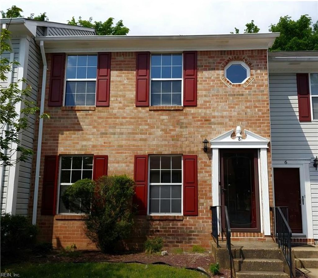 Photo of 8 Saxony Place, Hampton, VA 23669 (MLS # 10622930)