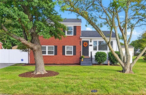 Photo of 706 S Fallon Court, Hampton, VA 23661 (MLS # 10659066)