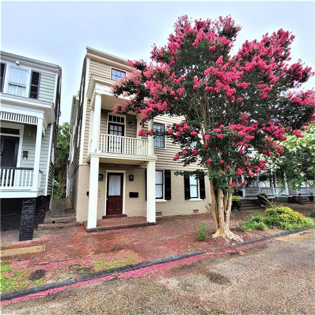 Photo of 363 Washington Street #C, Portsmouth, VA 23704 (MLS # 10627768)