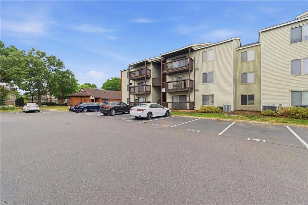 Photo of 103 Haverford Court #2, Hampton, VA 23666 (MLS # 10640697)