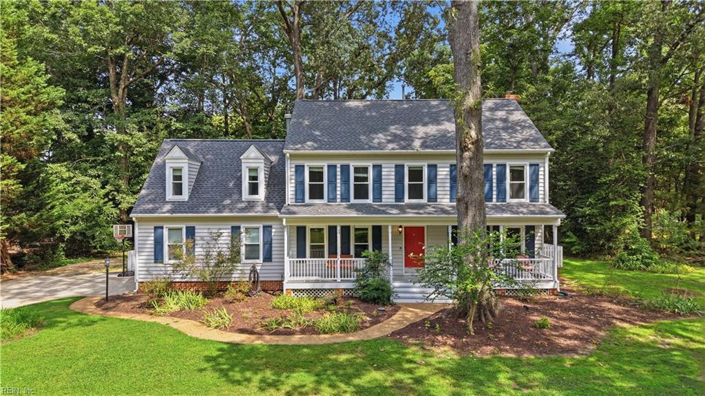 Photo of 100 Spinnaker Run Lane, Smithfield, VA 23430 (MLS # 10649804)