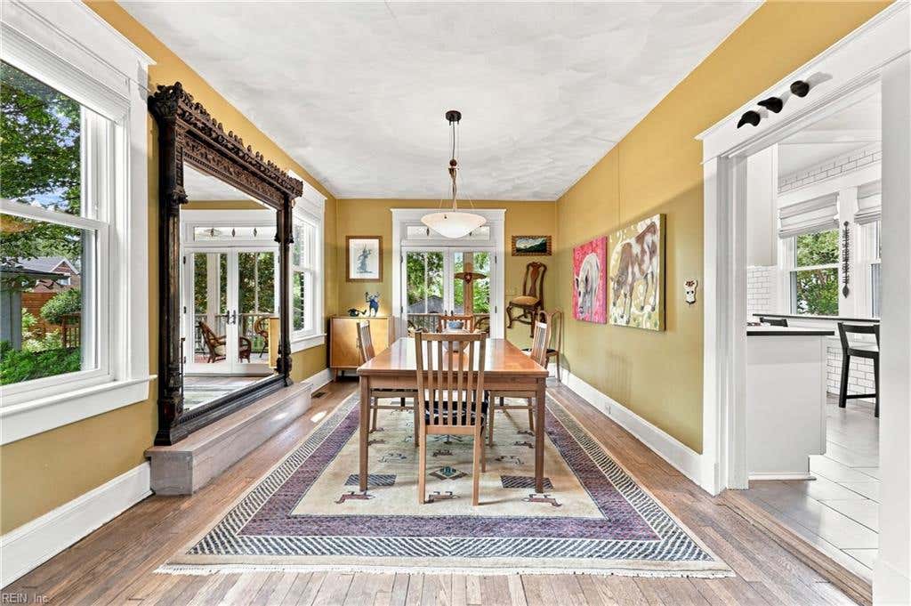 Photo of 935 Shirley Avenue, Norfolk, VA 23507 (MLS # 10650386)