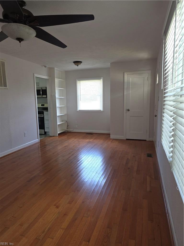 Photo of 22 Gumwood Drive, Hampton, VA 23666 (MLS # 10637435)