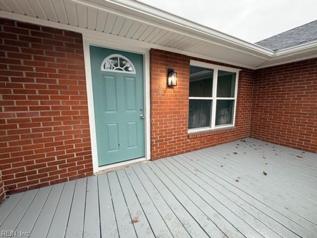 Photo of 100 Channing Avenue, Portsmouth, VA 23702 (MLS # 10616032)