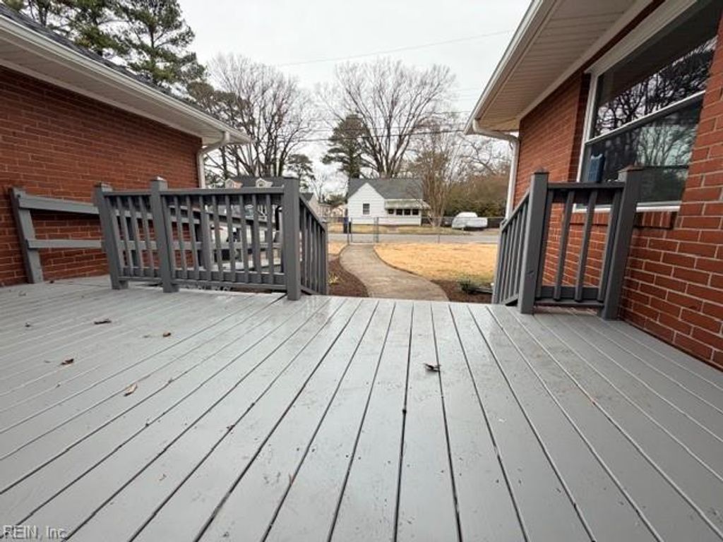 Photo of 100 Channing Avenue, Portsmouth, VA 23702 (MLS # 10616032)