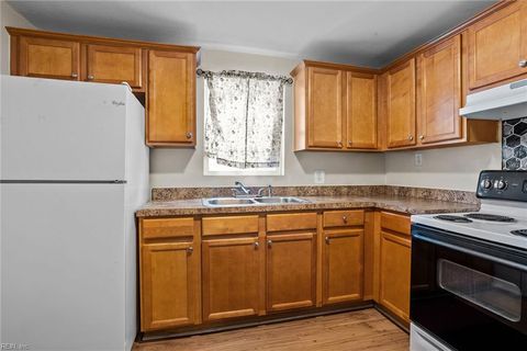 Photo of 716 31st Street, Newport News, VA 23607 (MLS # 10632720)