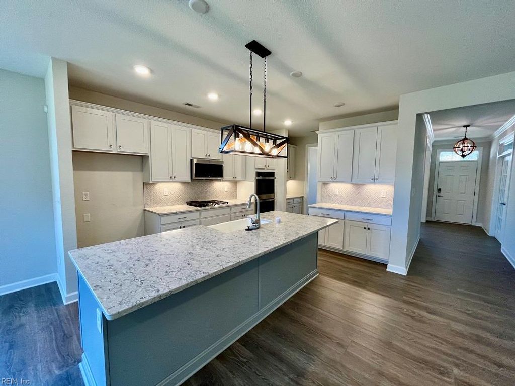 Photo of 1019 Egret Lane, Suffolk, VA 23434 (MLS # 10612183)