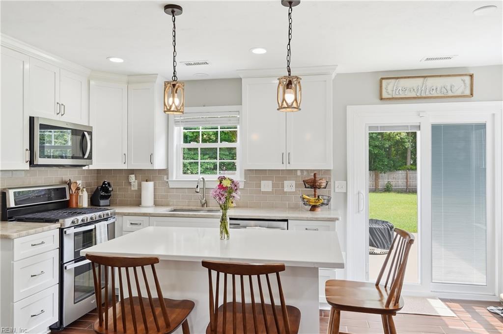 Photo of 712 Woodcott Drive, Chesapeake, VA 23322 (MLS # 10654685)
