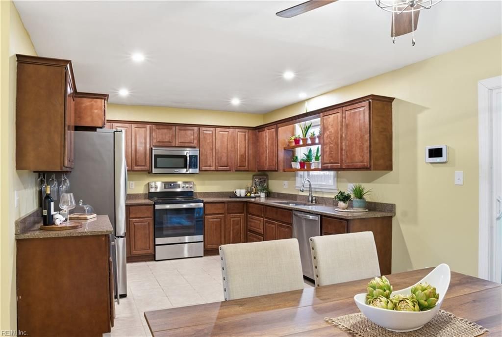 Photo of 4017 Timberland Drive, Portsmouth, VA 23703 (MLS # 10622837)