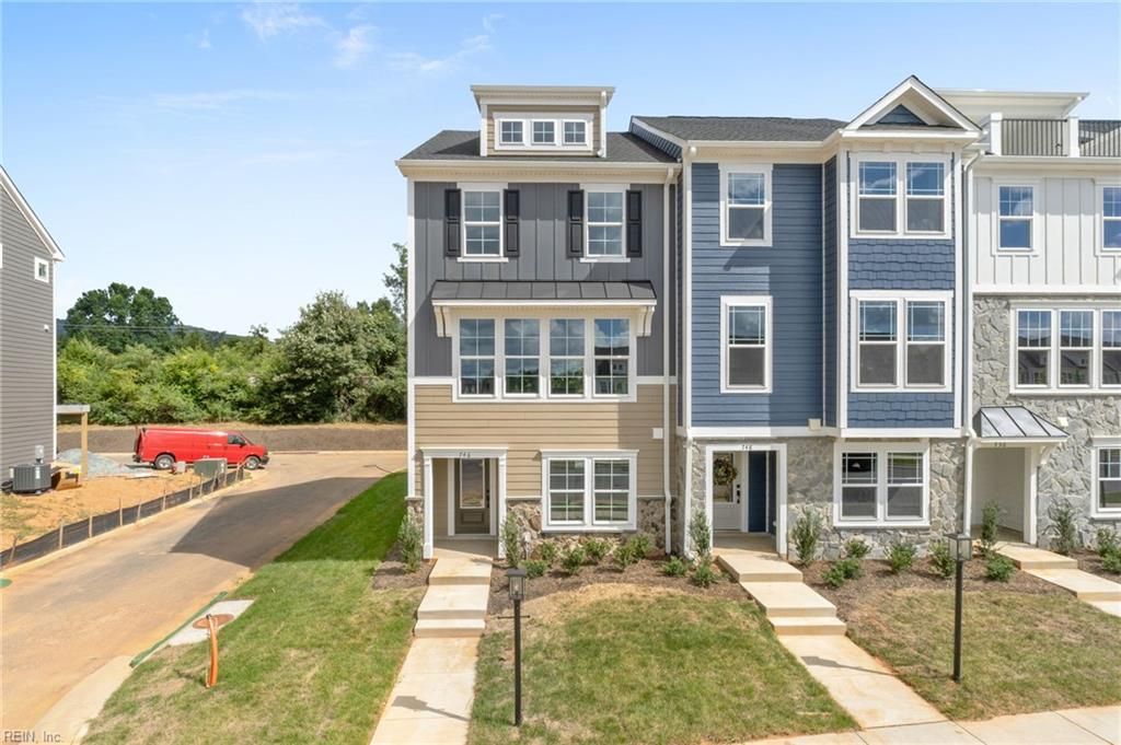 Photo of 14 Bracewell Lane, Yorktown, VA 23692 (MLS # 10624894)