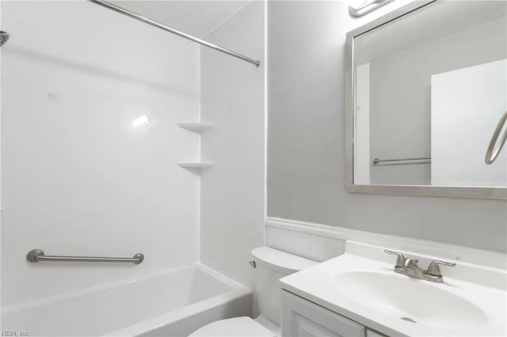 Portsmouth, Virginia 23703, United States, 3 Bedrooms Bedrooms, ,2 BathroomsBathrooms,Residential,Active,158833