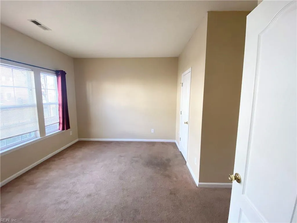 Chesapeake, Virginia 23320, United States, 3 Bedrooms Bedrooms, ,3 BathroomsBathrooms,Residential,Pending,11525