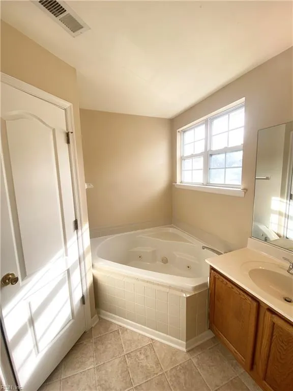 Chesapeake, Virginia 23320, United States, 3 Bedrooms Bedrooms, ,3 BathroomsBathrooms,Residential,Pending,11525