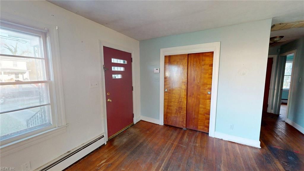 Photo of 515 Pocahontas Place, Hampton, VA 23661 (MLS # 10616634)