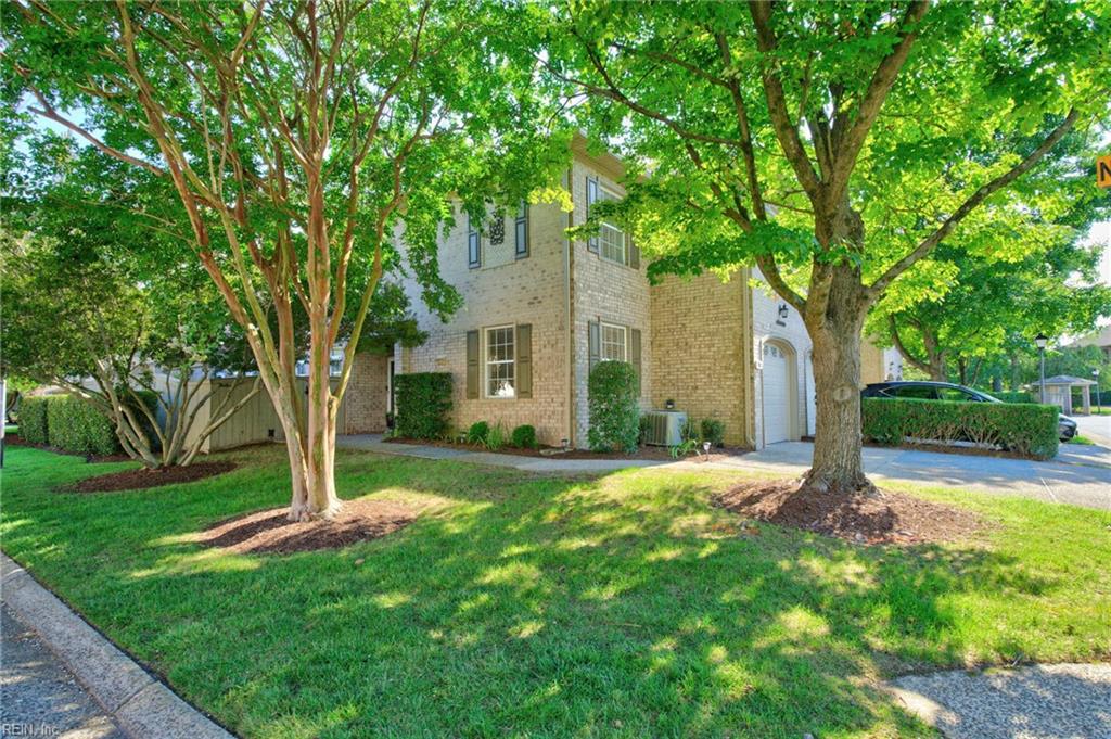 Photo of 1701 Honorary Court, Virginia Beach, VA 23454 (MLS # 10647282)