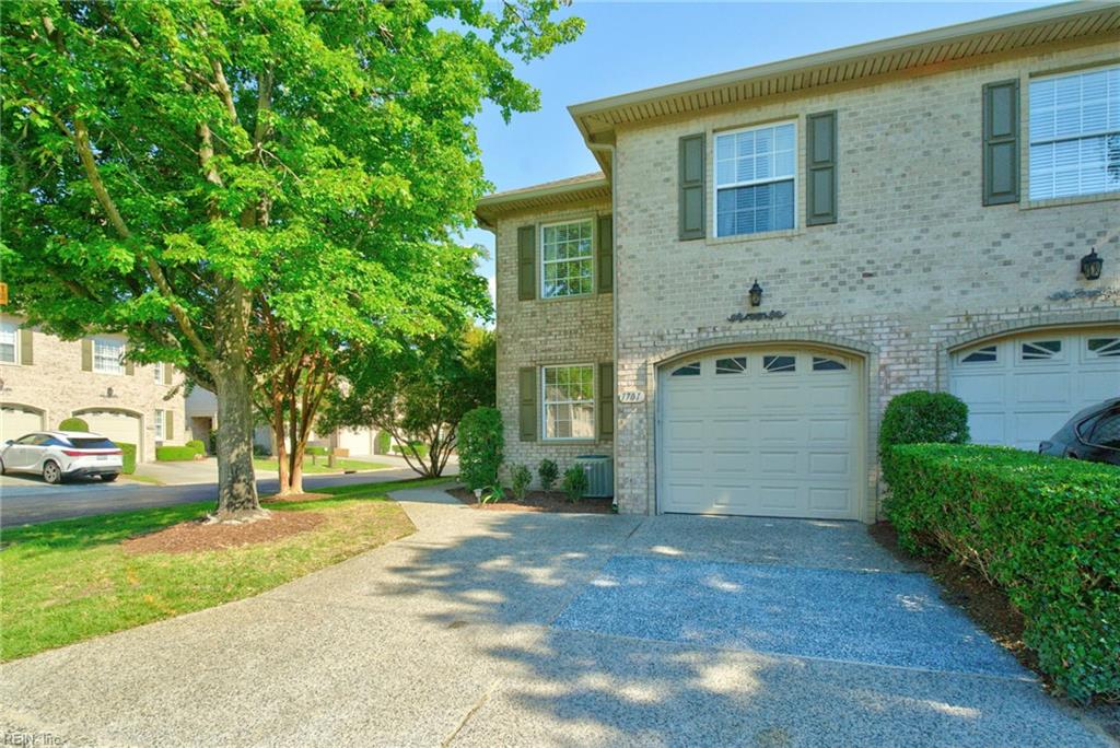 Photo of 1701 Honorary Court, Virginia Beach, VA 23454 (MLS # 10647282)