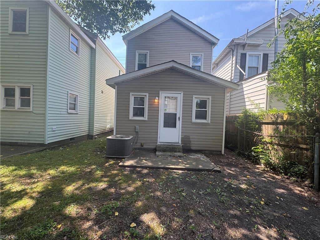 Photo of 940 Reservoir Avenue, Norfolk, VA 23504 (MLS # 10648449)