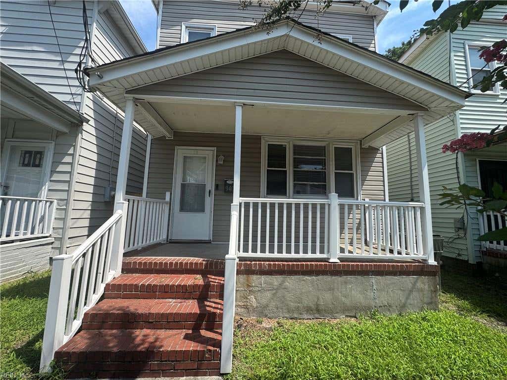 Photo of 940 Reservoir Avenue, Norfolk, VA 23504 (MLS # 10648449)
