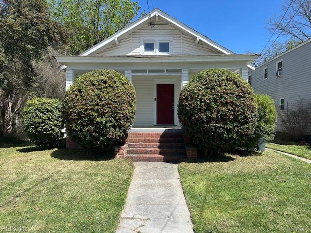 Photo of 28 W Sherwood Avenue Avenue, Hampton, VA 23663 (MLS # 10629539)