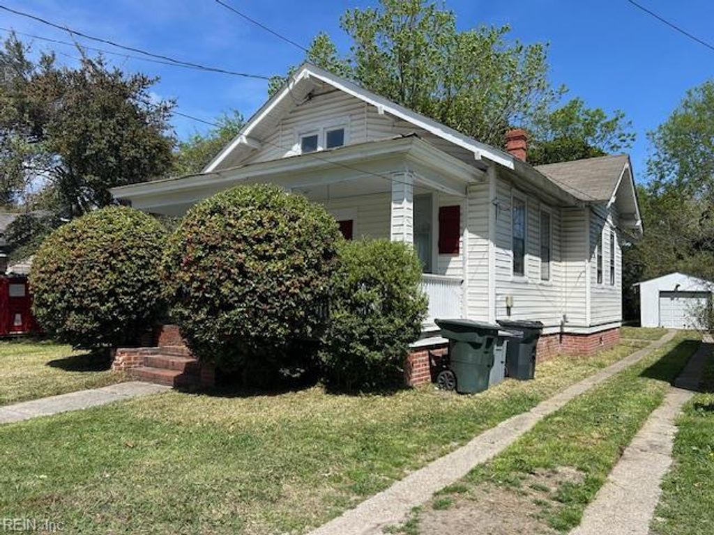 Photo of 28 W Sherwood Avenue Avenue, Hampton, VA 23663 (MLS # 10629539)