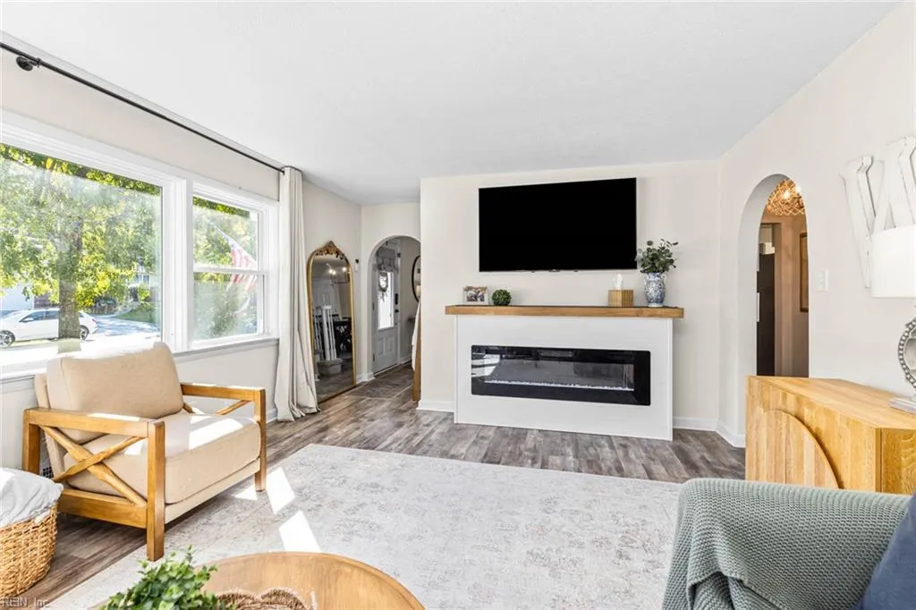 Virginia Beach, Virginia 23452, United States, 3 Bedrooms Bedrooms, ,2 BathroomsBathrooms,Residential,Active,231938