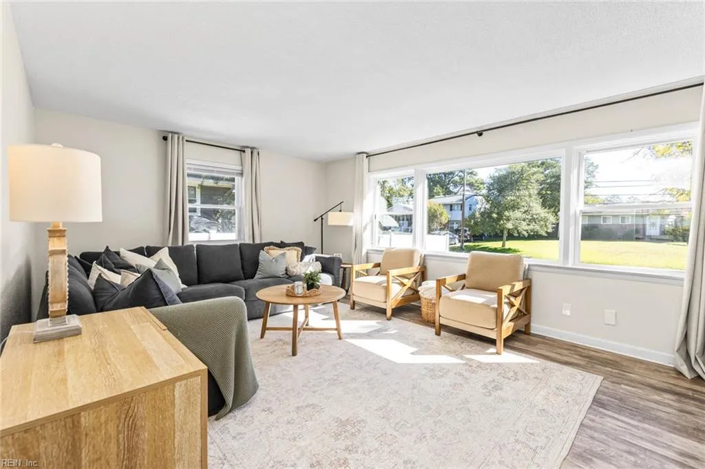 Virginia Beach, Virginia 23452, United States, 3 Bedrooms Bedrooms, ,2 BathroomsBathrooms,Residential,Active,231938